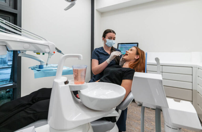 Modern clinical surgery with on-site 3D imaging equipment