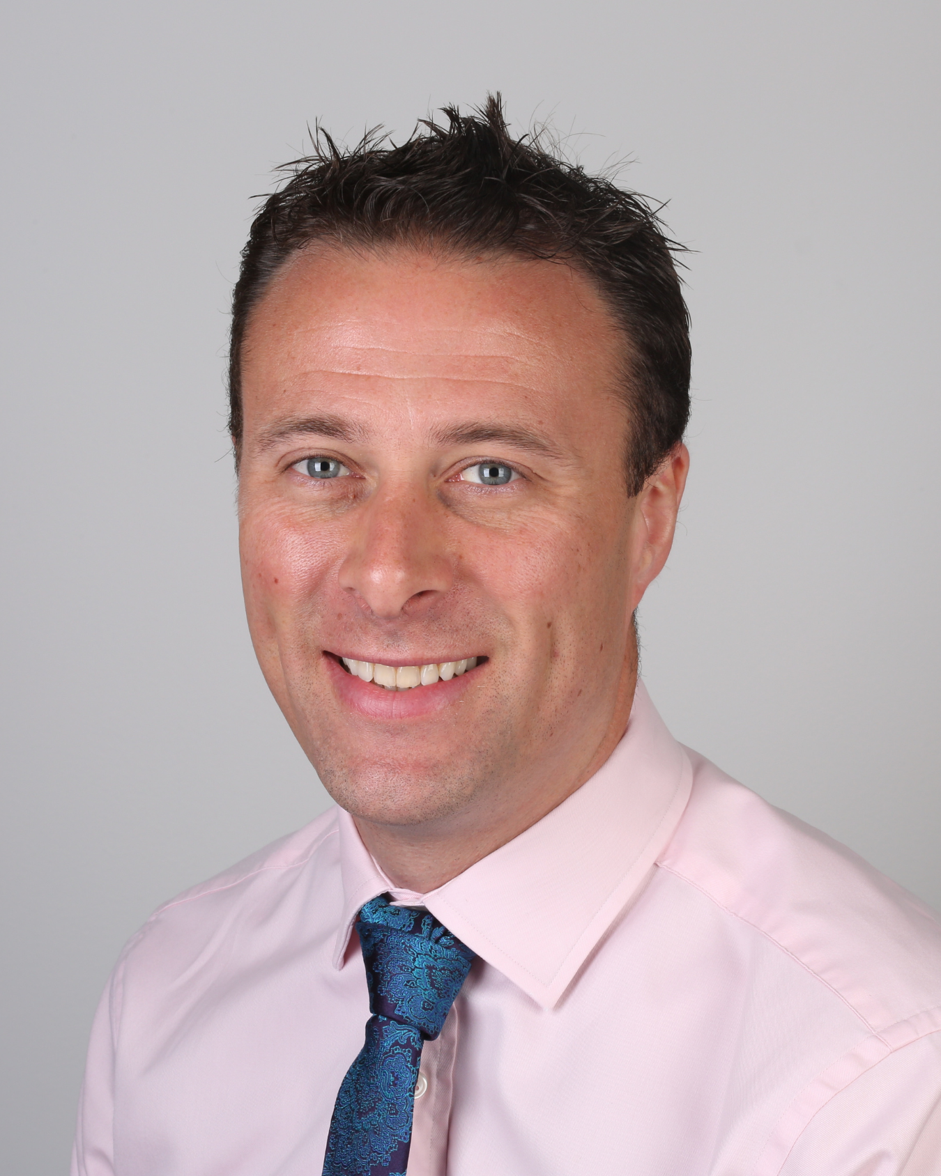 Dr. Thomas Linehan